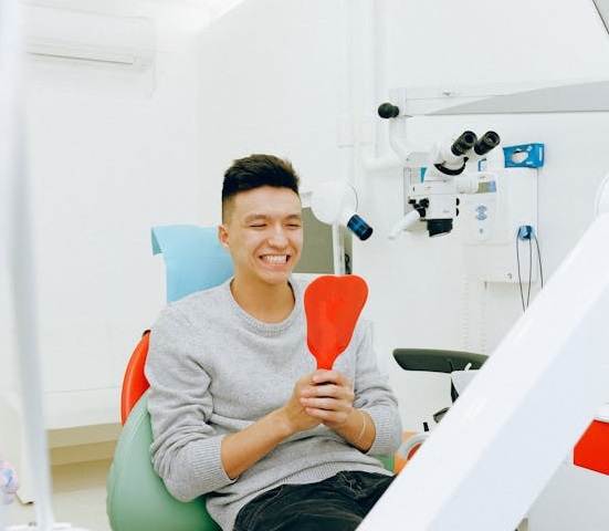 Immagine Sbiancamento dentale: cos'&egrave; e come si effettua